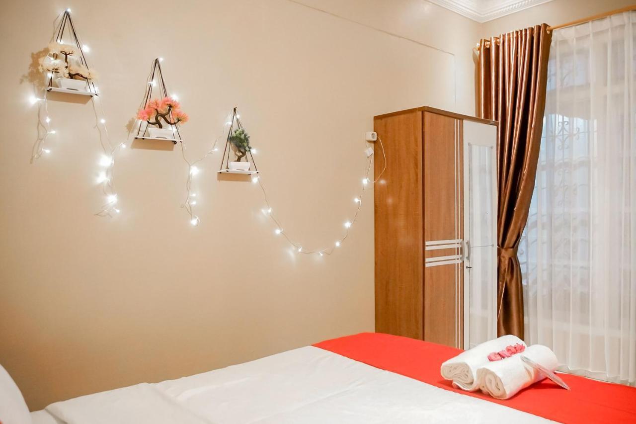 RedDoorz near Taman Safari 2 Hotel Bogor Bagian luar foto